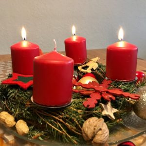 130893877_754303121960790_7545124763181589304_n Gestern war unsere Online-Premiere von unserem Weihnachtsmärchen. Ab nun kann sich jeder unser diesjähriges Weihnachtsmärchen auf unserer Internetseite (Link in der Bio) bis ins neue Jahr anschauen. ?Wir sind echt begeistert von den vielen tollen Rückmeldungen und freuen uns, dass auch bereits viele für dieses Projekt gespendet haben. Besonders freut uns auch, wie weit bereits unser Video verteilt wurde. So waren bereits Zuschauer aus anderen Bundesländern bzw. anderen Staaten dabei. Zeigt uns doch, wo und wie ihr dieses Jahr unser Weihnachtsmärchen schaut. Verlinkt uns auf dem Foto, verwendet den Hashtag #unserweihnachtsmärchen2020 oder sendet uns eine private Nachricht Die besten Einsendungen werden wir in unserer Story posten ?️?️?️Wir wünschen euch allen einen schönen 3. Advent und eine besinnliche Vorweihnachtszeit. ?