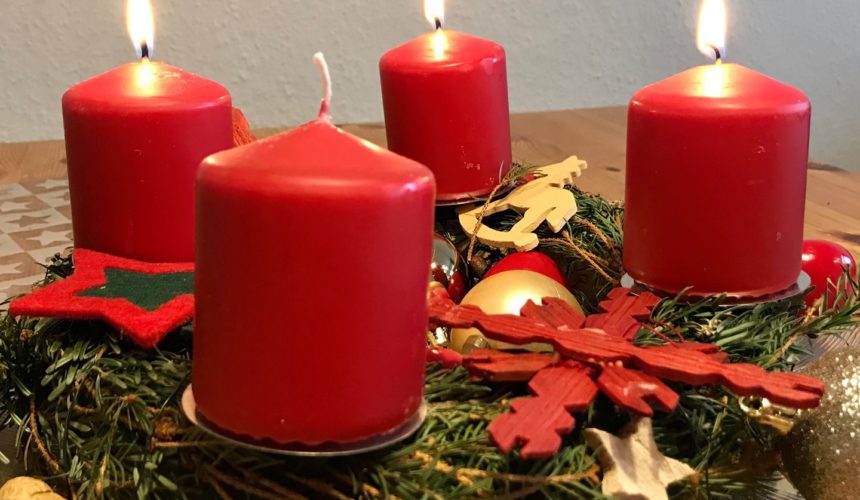 130893877_754303121960790_7545124763181589304_n Gestern war unsere Online-Premiere von unserem Weihnachtsmärchen. Ab nun kann sich jeder unser diesjähriges Weihnachtsmärchen auf unserer Internetseite (Link in der Bio) bis ins neue Jahr anschauen. ?Wir sind echt begeistert von den vielen tollen Rückmeldungen und freuen uns, dass auch bereits viele für dieses Projekt gespendet haben. Besonders freut uns auch, wie weit bereits unser Video verteilt wurde. So waren bereits Zuschauer aus anderen Bundesländern bzw. anderen Staaten dabei. Zeigt uns doch, wo und wie ihr dieses Jahr unser Weihnachtsmärchen schaut. Verlinkt uns auf dem Foto, verwendet den Hashtag #unserweihnachtsmärchen2020 oder sendet uns eine private Nachricht Die besten Einsendungen werden wir in unserer Story posten ?️?️?️Wir wünschen euch allen einen schönen 3. Advent und eine besinnliche Vorweihnachtszeit. ?
