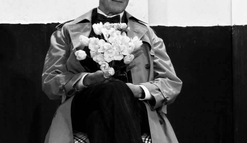 Auswärtsfreunde aufgepasst! Nach einem großartigen Premierenwochenende geht’s in Preetz direkt weiter: Freitag, 7. November und Samstag, 8. November, jeweils um 19:00 Uhr in der Aula des Friedrich-Schiller-Gymnasiums!Und danach heißt es: „Amaretto“ on Tour! Wir sind am 11. & 12. November, jeweils um 19:30 Uhr, zu Gast im Savoy Kino Bordesholm – Krimi, Komödie und jede Menge Spannung zum Miträtseln!  Außerdem schon vormerken: Unser Silvester-Special am 31. Dezember – ein perfekter Abend, um das Jahr mit Spannung und einem Augenzwinkern ausklingen zu lassen. 🎟️ Tickets gibt’s wie immer online, im Vorverkauf oder an der Abendkasse.